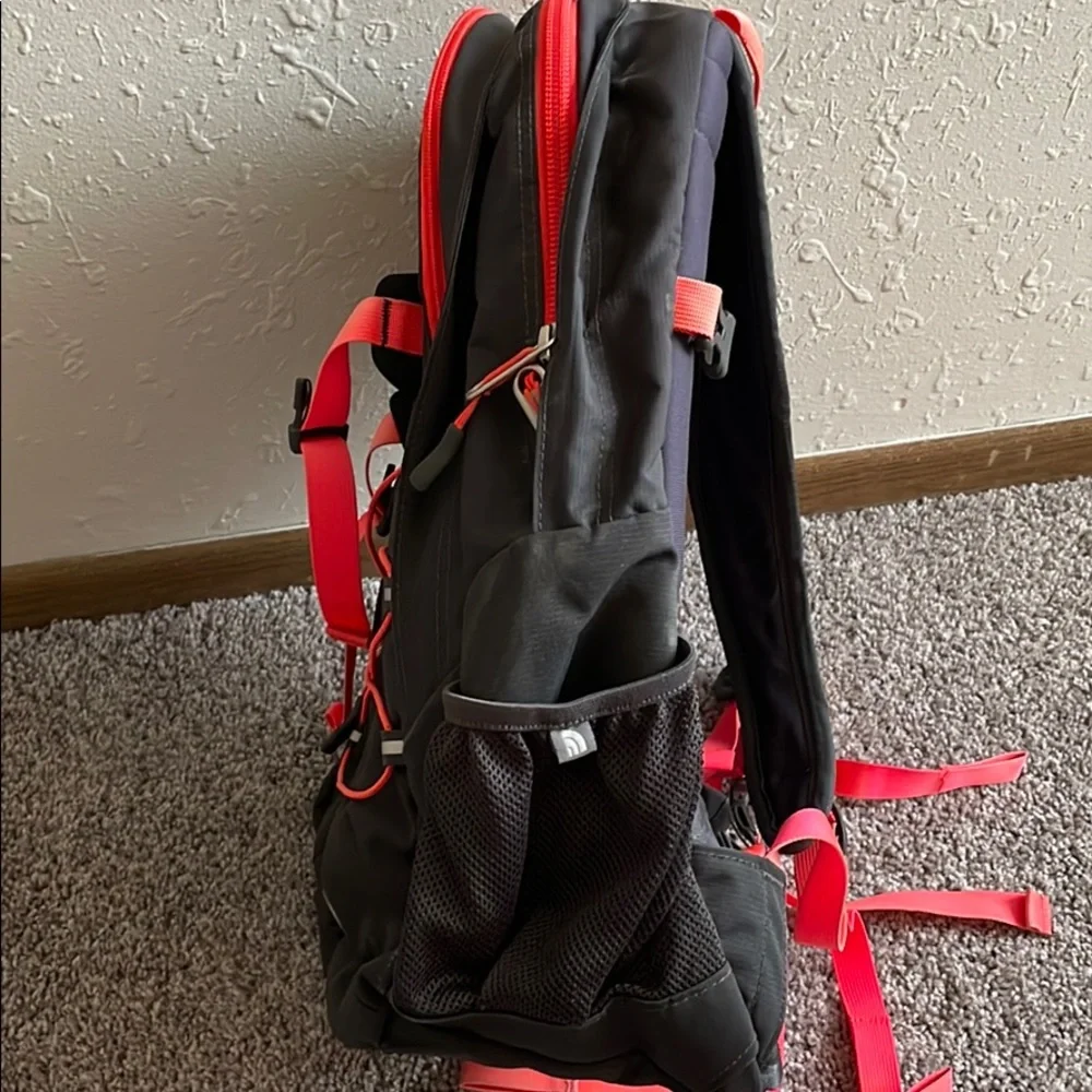 The North Face Borealis Backpack - Picture 2 of 13